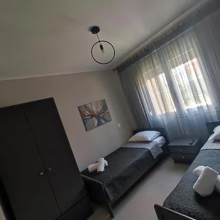 A & F - Ari's House *