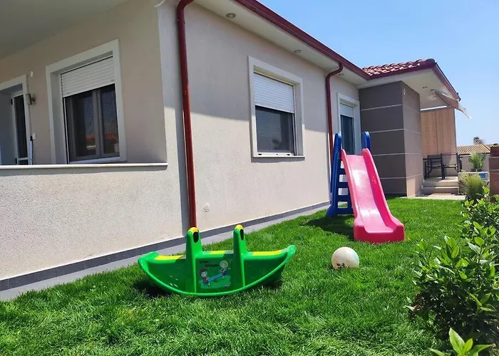 Tatil Evi A & F - Ari's House Kalyves Polygyrou